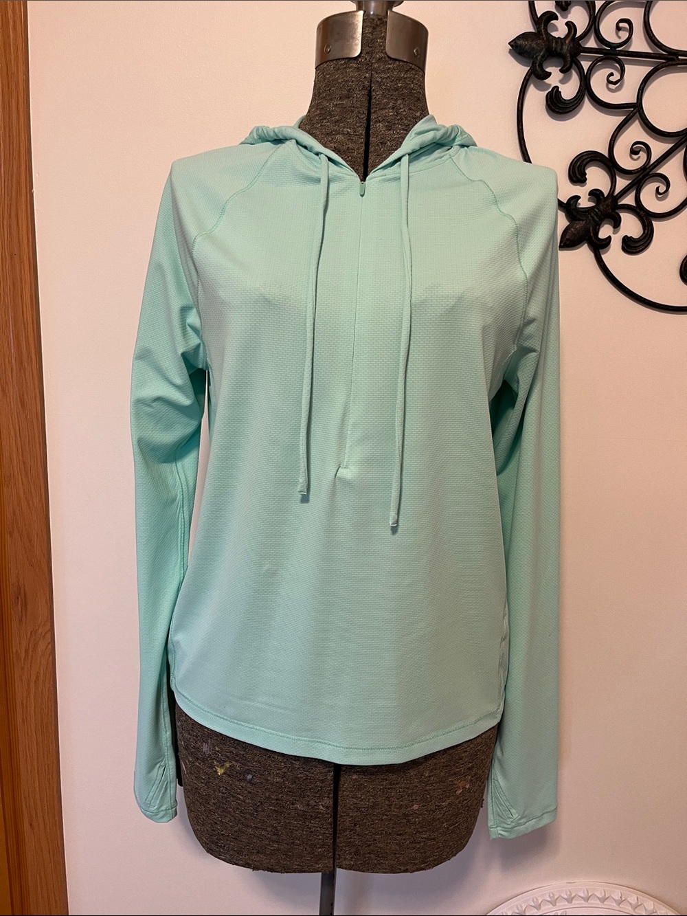 Title Nine Mint green Hooded Long-Sleeve Pullover, running/hiking, M